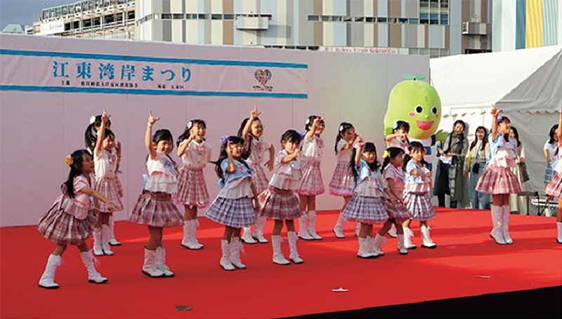ステージの様子（昨年度出演団体）