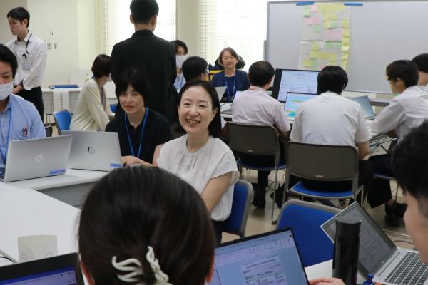 こそだてアガるLAB