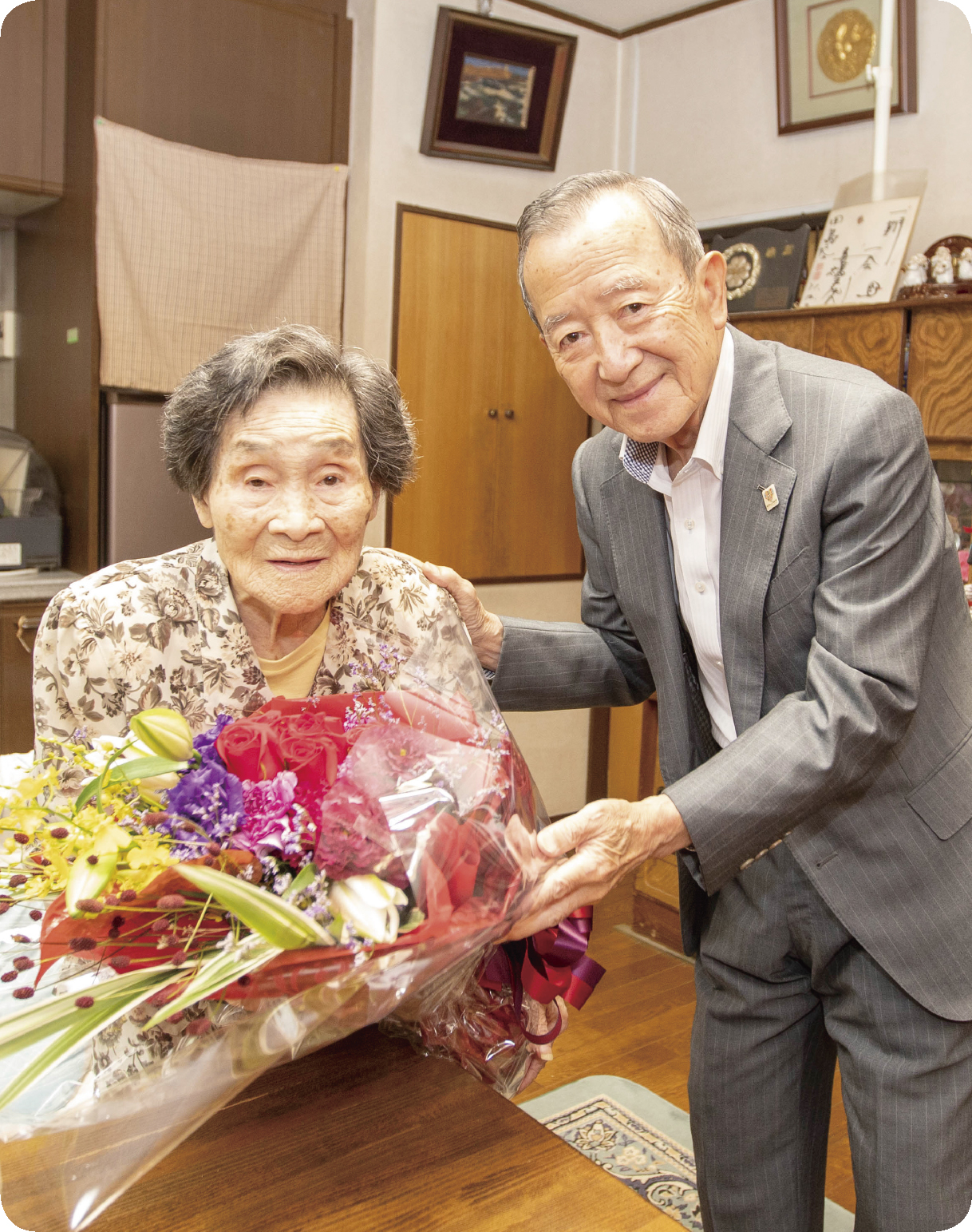 区報令和4年10月11日号8面田島榮さん