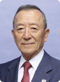 山崎孝明区長