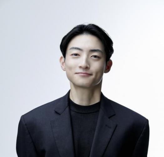 修一朗氏