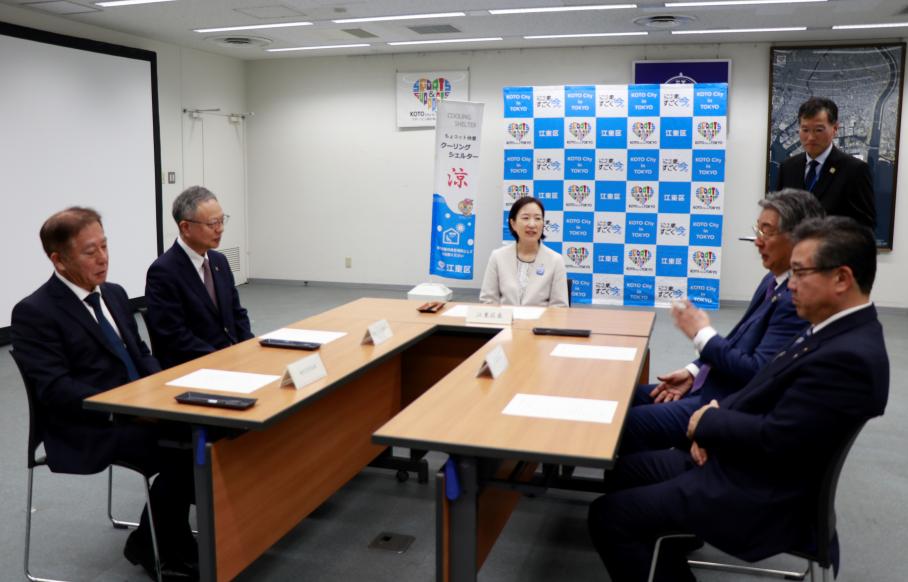 クーリングシェルター協定締結の様子