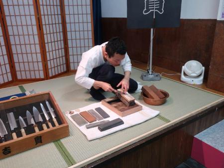 庖丁製作・吉澤和氏