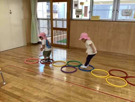 3歳運動遊びの様子