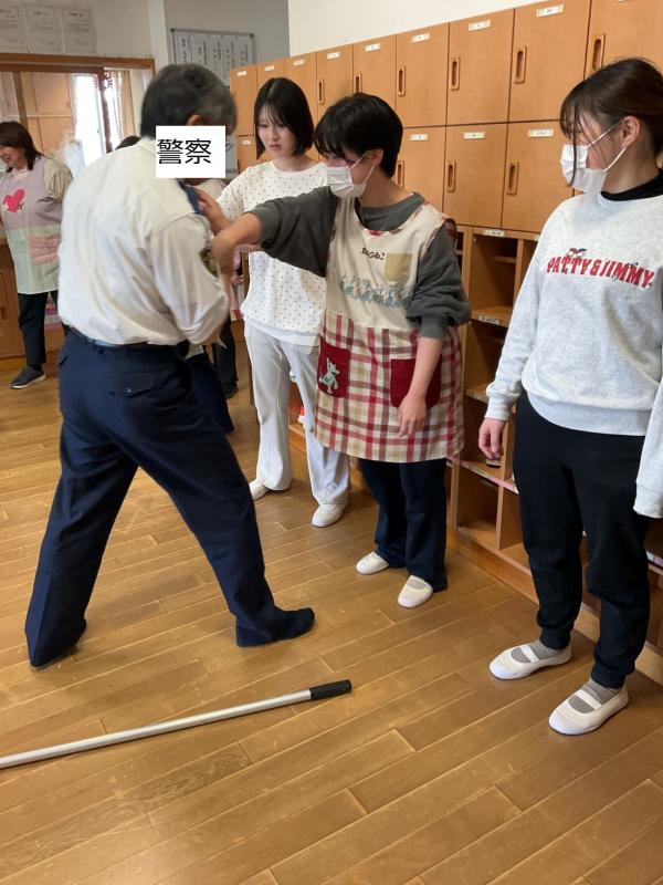 防犯訓練玄関加工