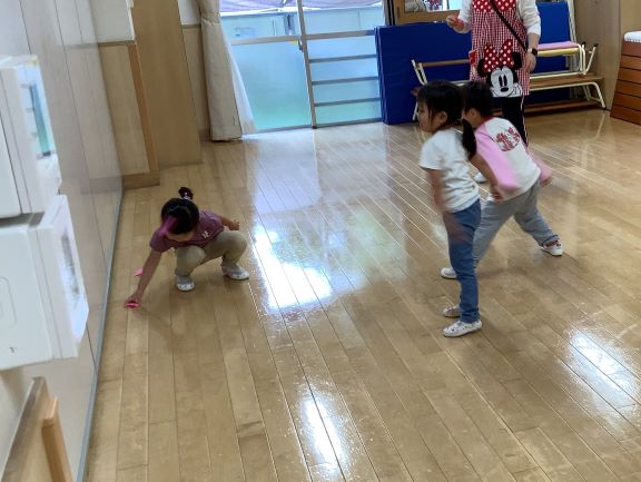 4さい
