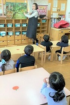 異文化交流わくわくデー3歳児クラスの様子