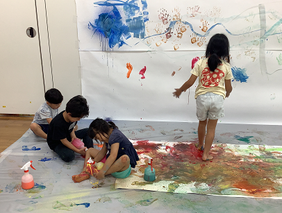 様々な色を混ぜて楽しむすみれ組