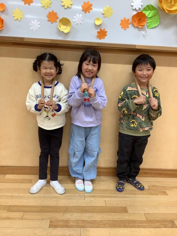 ばちをもらったようす