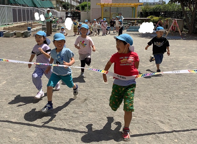 5歳児ひまわり組かけっこ1