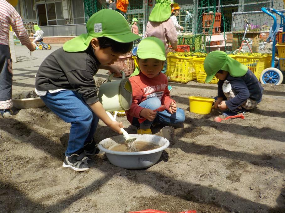 3歳園庭あそび