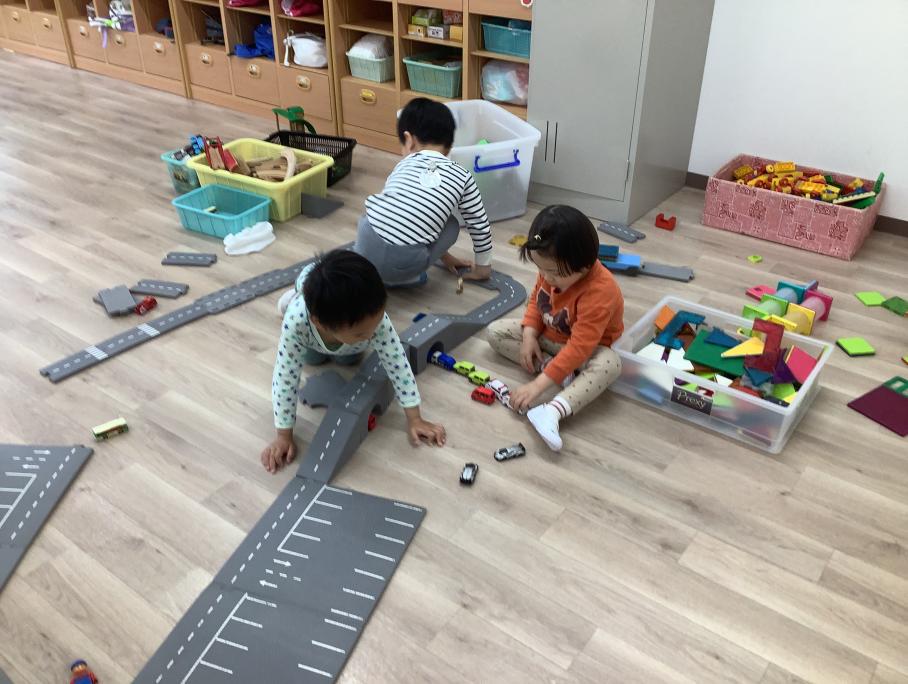 うさぎ組が遊んでいる様子