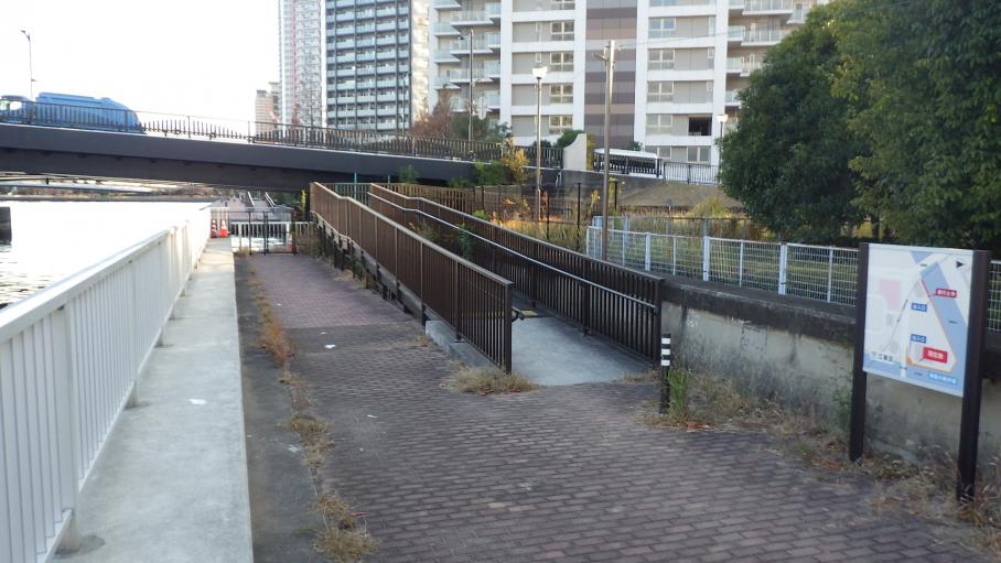 施工前写真(辰巳橋アンダーパス)2