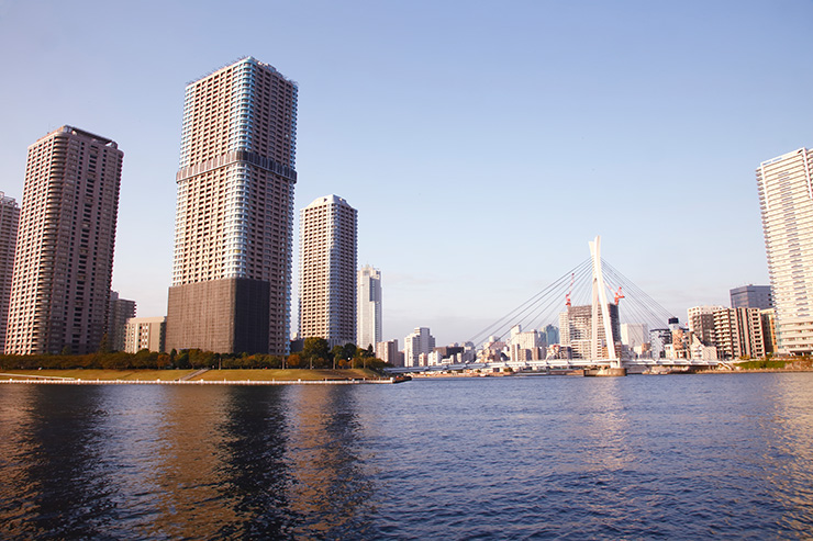 越中島公園から見た中央大橋