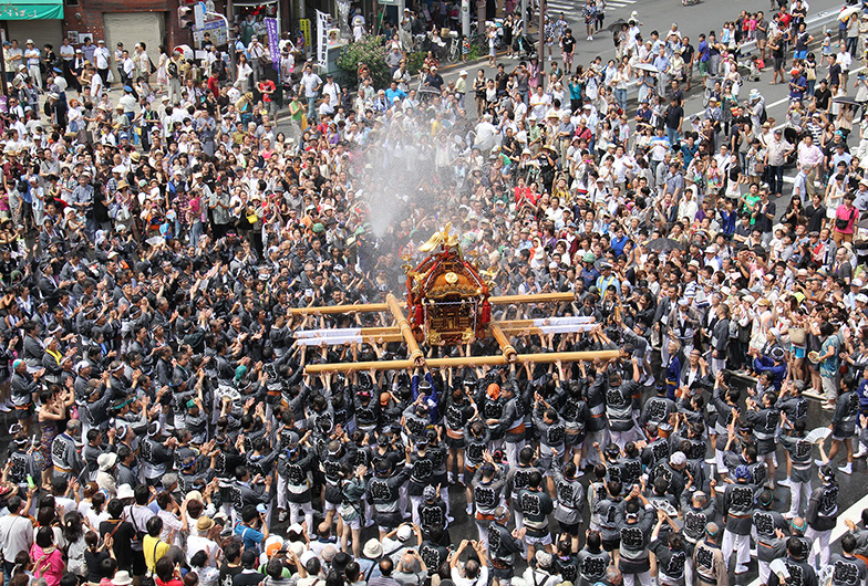 深川八幡宮 例大祭の様子